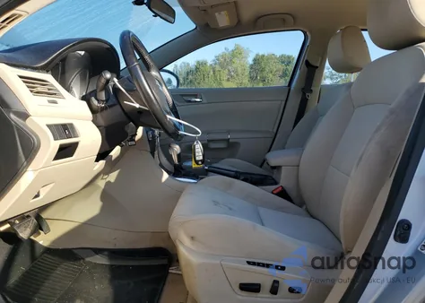 2012 Suzuki Kizashi Se z USA, uszkodzony, nr VIN JS2RE9A33C6100834